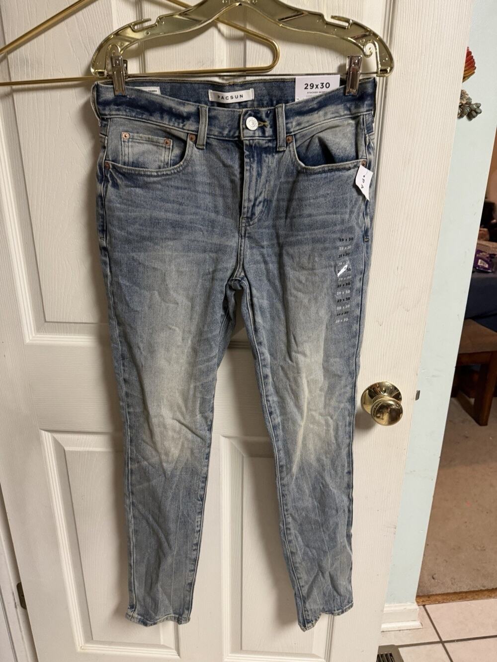 PacSun Sz 29x30 Light Wash Distressed Stacked Skinny Jeans New Tags